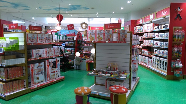 ハムリーズ横浜おもちゃ売り場